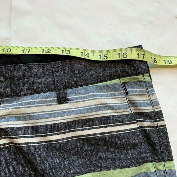 Billabong Platinum Land & Water Board Shorts Mens 34 Swim Trunks Stretch Beach - Picture 9 of 12